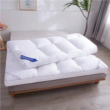 Τέσσερις γωνίες με ελαστικό κάλυμμα στρώματος